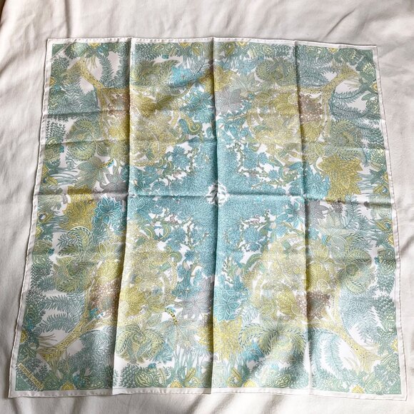 NWOT Hermes Botanical Maitres de la Foret 90 silk square scarf blue yellow - Picture 1 of 8